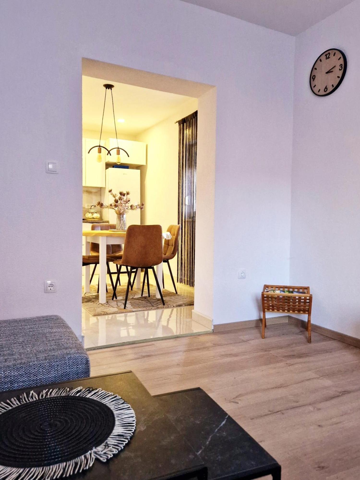 2 Bedroom Apartment Ljubica Sinj Ngoại thất bức ảnh